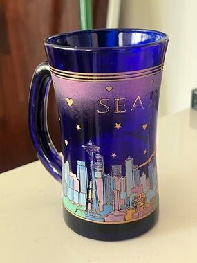 Vintage Seattle cobalt Blue Glass Souvenir Mug